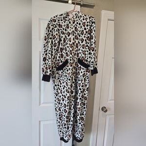 Collection‎ B Black and White Pajamas Intimates Sleepwear